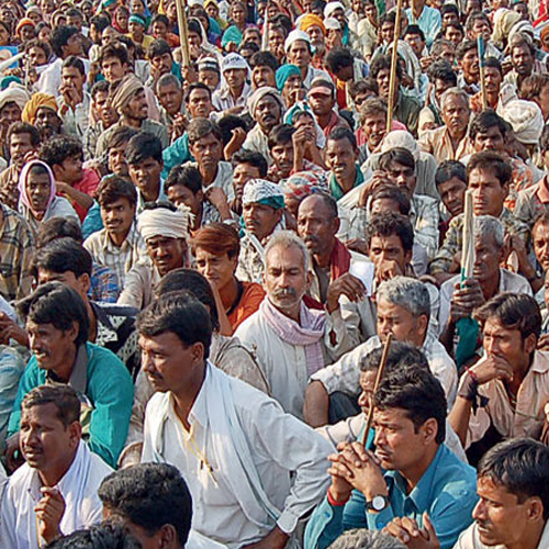   
रखते हैं राजीनीति में दिलचस्पी तो बनाए इसमें करियर  