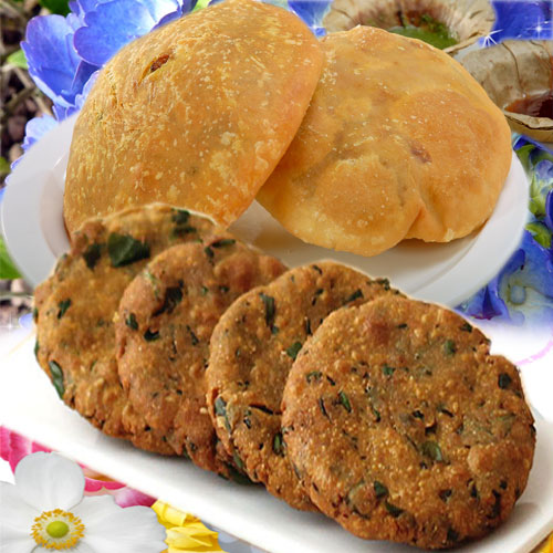 टी-पार्टी में मेथी हींग कचौडी Methi Hing kachori