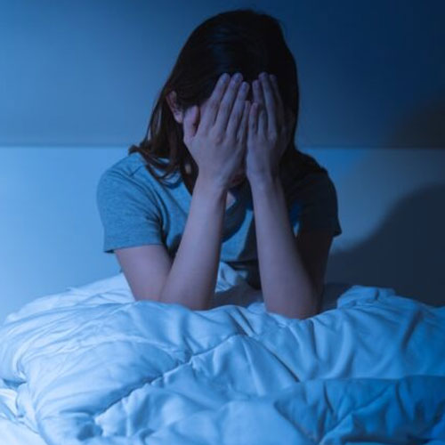 घबराहट और ओवरथिंकिंग ने छीन ली है आपकी नींद, तो ऐसे मिलेगी राहत