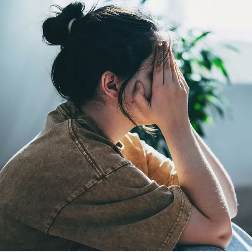 हद से ज्यादा हो रहा है डिप्रेशन, तो इन टिप्स से करें कंट्रोल