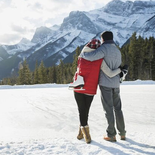 सर्दियों में कर रहे हैं खूब ट्रैवल, तो मनी मैनेजमेंट का रखें ध्यान
