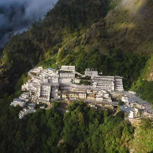 वॉर टाइम में माता वैष्णो देवी की कर रहे हैं यात्रा, तो इस तरह रखें सेफ्टी