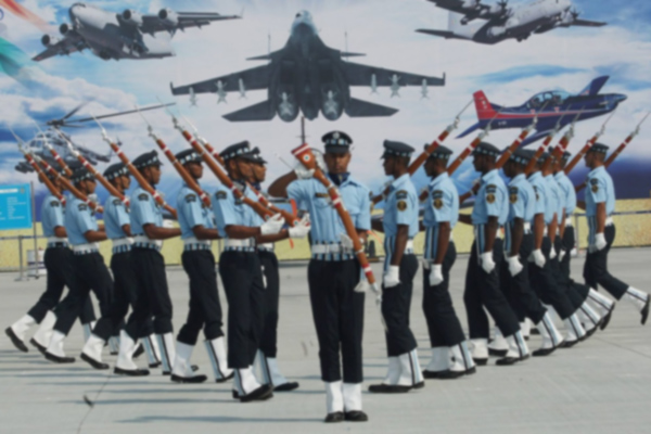भारतीय वायु सेना में प्रवेश के लिए भर्ती...