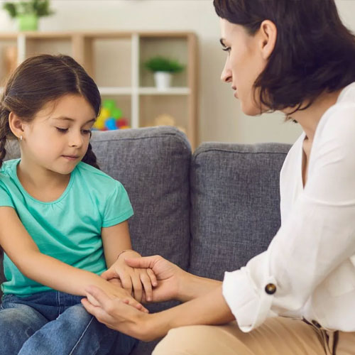 क्या आपका बच्चा रहता है परेशान, तो इस तरह जानें मन की बात