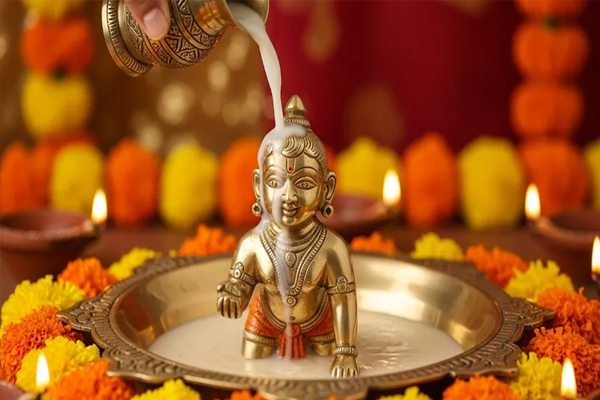 जन्माष्टमी पर पूजा करते समय इन नियमों का रखें ध्यान, भक्ति के साथ ऐसे मनाएं त्योहार