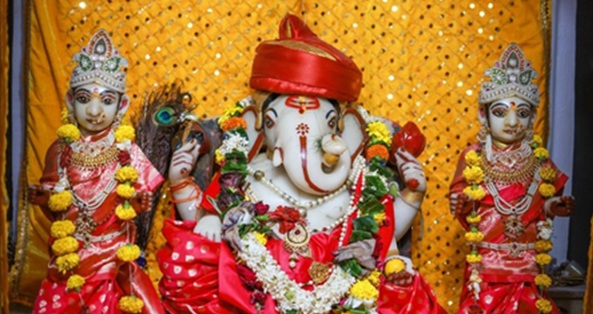 झांसी में स्थित है विघ्न विनाशक का अद्भुत प्राचीन गणेश मंदिर, हजारों श्रद्धालु आते हैं