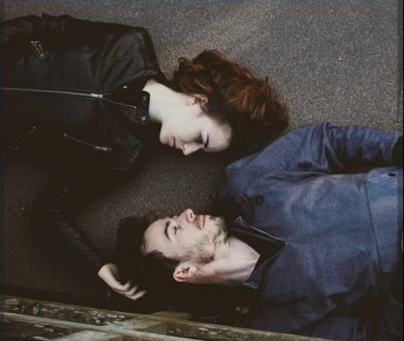 रिश्तों में साइलेंट किलर है माइंड रीडिंग: कहीं आप भी तो नहीं बुन रहे खयाली पुलाव?