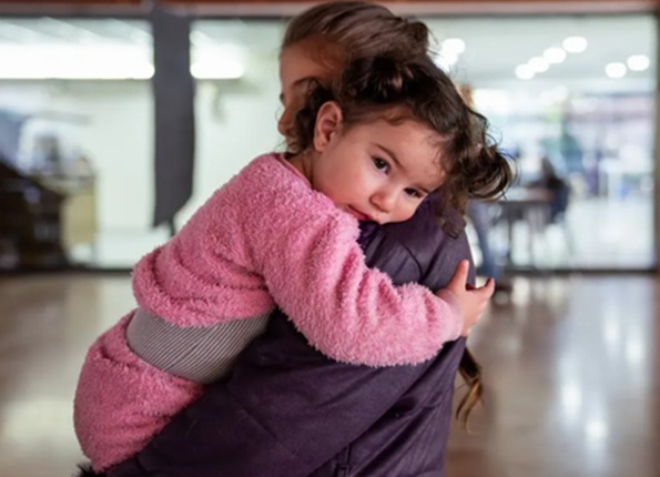 Moms & Baby Care : हर गुस्सा जिद नहीं, बच्चों में दिखें ये 6 लक्षण तो हो जाएं सावधान, हो सकते हैं एंग्जायटी-डिप्रेशन के संकेत 
