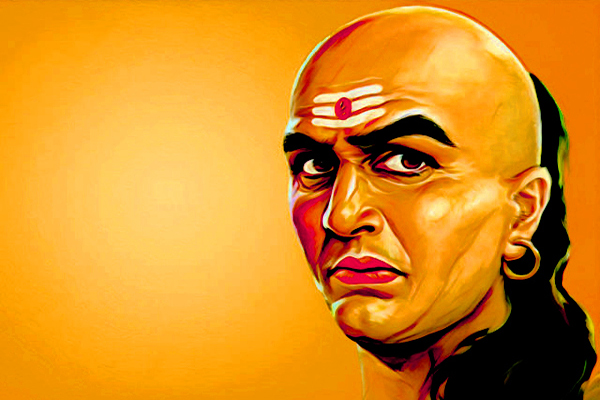 इन लोगों की कभी न लें सलाह, जानिए क्या कहती है चाणक्य नीति