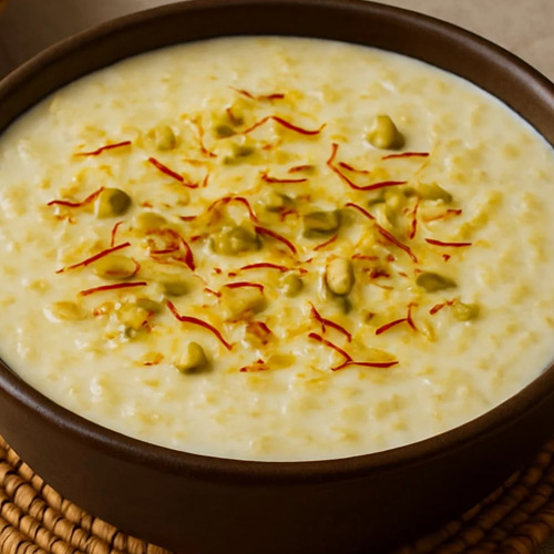 बसंत पंचमी के दिन मां सरस्वती को लगाएं केसरी खीर का भोग, ये है आसान रेसिपी