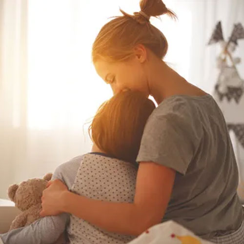 Parenting Tips: बच्चों के बिहेवियर में दिख रहा है बदलाव, तो करें बातचीत