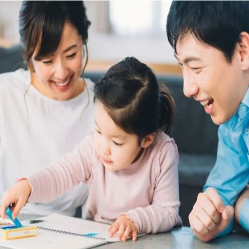 Parenting Tips: जापानी पेरेंटिंग से बच्चे बन रहे हैं तेज, आप भी करें फॉलो