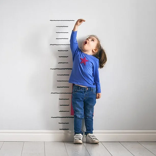 Parenting Tips: बच्चों की हाइट रोक सकती हैं ये गलतियां, पेरेंट्स जरूर दें ध्यान