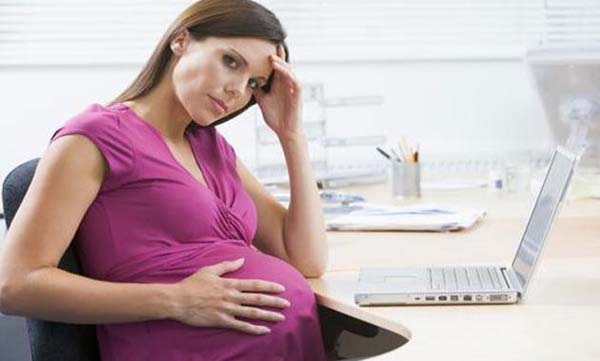 गर्भावस्था में आफिस कब तक जाएं!