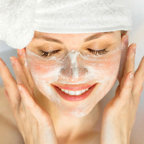 ड्राई स्किन के लिए बेस्ट है कच्चा दूध, इस तरह करें इस्तेमाल