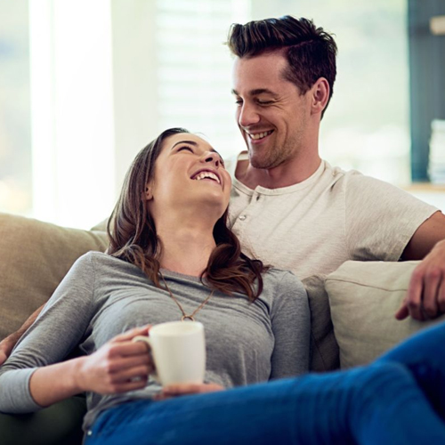 Relationship Tips: पार्टनर के साथ बनाएं हेल्दी रिलेशन, करें ये काम