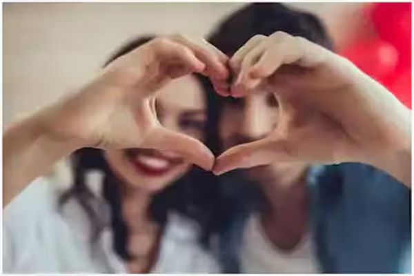 Relationship Tips: पति से मायके की हर बात छिपाएं नहीं, लेकिन इन बातों को झगड़े में लाने से बचें