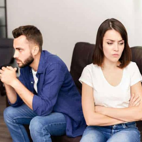 Relationship Tips: लव मैरिज के बाद भी हो रही हैं लड़ाइयां, तो ऐसे करें कंट्रोल