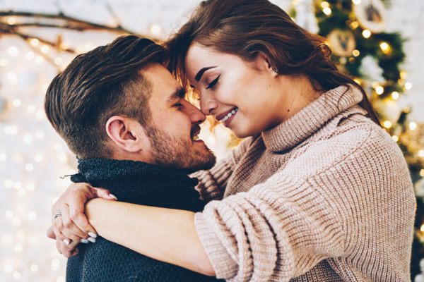Relationship Tips: पार्टनर के बिजी शेड्यूल को समझते हुए रिश्ते में कनेक्शन कैसे बनाए रखें
