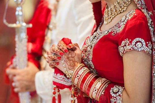 Relationship Tips: आप भी ले रही हैं शादी का फैसला, तो खुद से करें ये सवाल