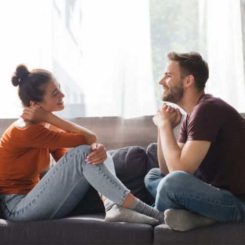 Relationship Tips: पति के लिए बनना है परफेक्ट वाइफ, तो फॉलो करें ये टिप्स