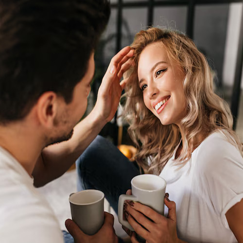 Relationship Tips: पति के लिए बढ़ाना है प्यार, तो इन यूनिक नामों से बुलाएं