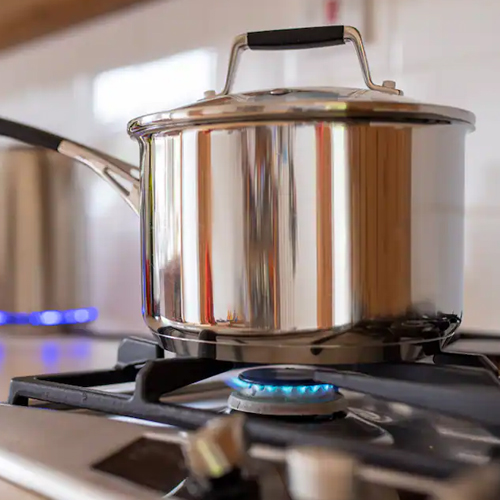 किचन में इस तरह बचाएं गैस, ये सिंपल ट्रिक्स आएंगे काम