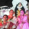 दुर्गा पूजा:सिंदूर खेला में खूब रंगी रानी मुखर्जी  