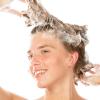 कुदरती टिप्स: रूखे व बेजान से बालों की देखभाल के लिए 