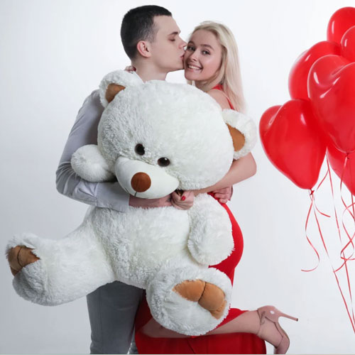 Teddy Day: वेलेंटाइन वीक में टेडी डे को ऐसे करें सेलिब्रेट, खुश हो जाएगी पार्टनर