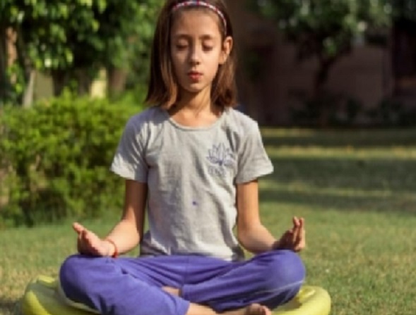 नन्हें-मुन्हें बच्चों के मानसिक और शारीरिक विकास के लिए जरूरी हैं ये तीन आसन, आज से ही करें शुरू