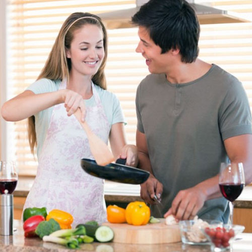 सोलिड उपाय: पतिदेव करें किचन का काम... 