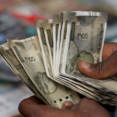 धन धान्य से परिपूर्ण करते हैं ये भगवान, बनी रहती है सुख-समृद्धि