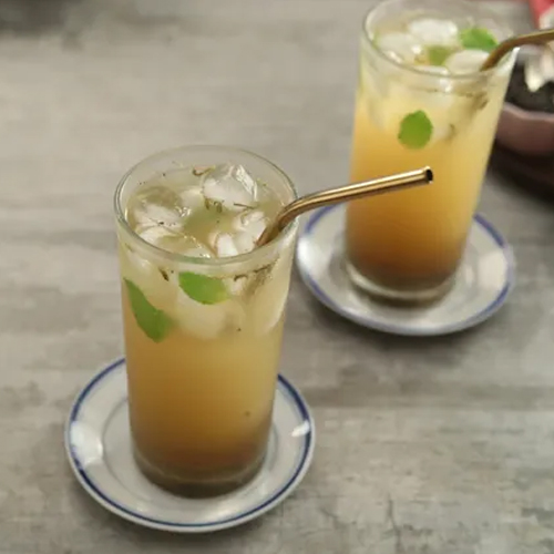 गर्मियों में शरीर को देना है ठंडक तो पिएं सौंफ का शरबत, ऐसे करें तैयार