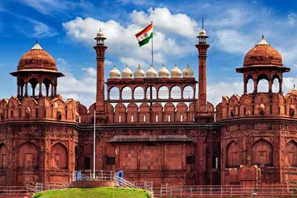 15 अगस्त को इन जगहों की करें सैर, दिल में भर जाएगा देश भक्ति का जोश