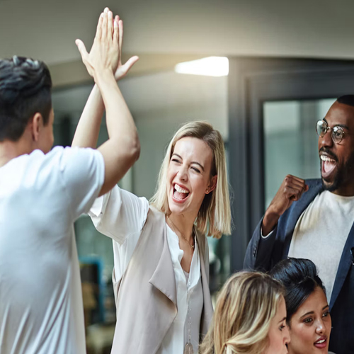 लोगों के सामने दिखना है अट्रैक्टिव, फॉलो करें ये कूल पर्सनैलिटी टिप्स