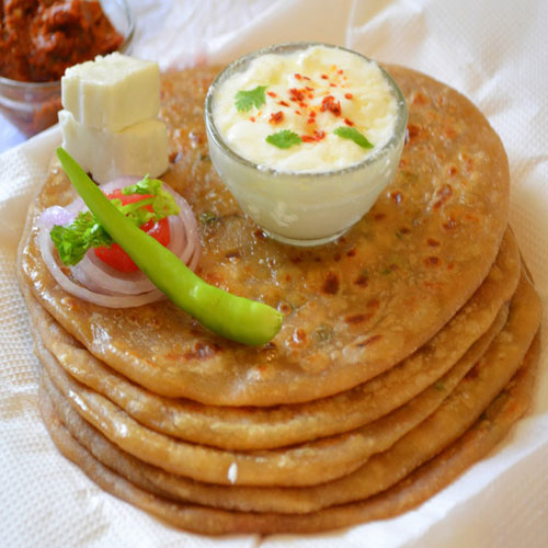 रिमझिम मौसम में हो जाएये कुछ चटपटा टिक्का परांठा-Tikka Paratha		

